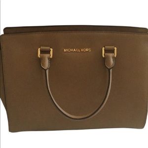 Michael Kors Selma